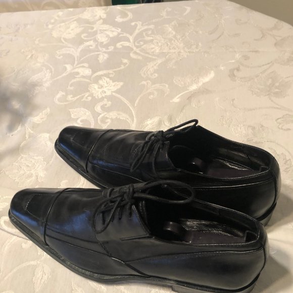 high mens shoes- slightly news - Picture 2 of 3